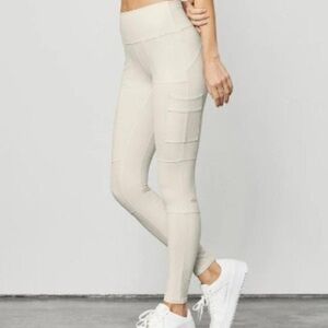 ALO Yoga Cream Leggings